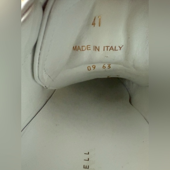 OLIVER CABELL - Picture 5 of 5